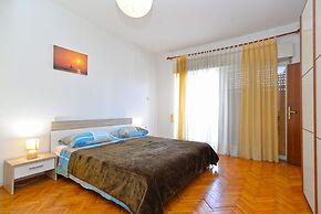 Apartment Vili 351