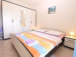 Apartment Mila 395