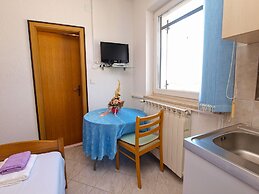 Apartment Mila 395