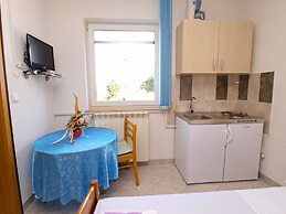Apartment Mila 395