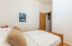 Apartment Manda 709