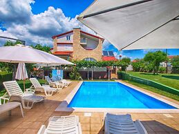 Apartment Neven 810