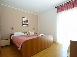Apartment Neven 810