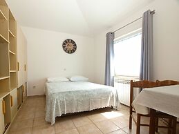 Apartment Neven 810