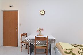 Apartment Josip 828
