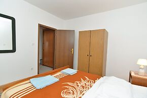 Apartment Josip 828