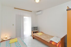Apartment Josip 828