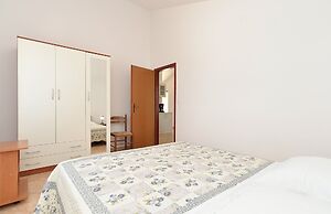 Apartment Mile 1249