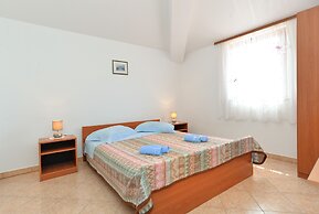 Apartment Mile 1249