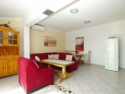 Apartment  Anica 770