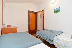 Apartment Mirjana 734