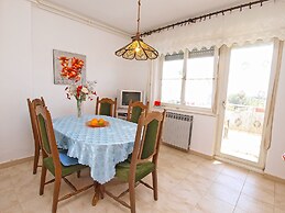 Apartments Vladislava 906