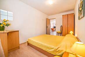 Apartments Maria 821