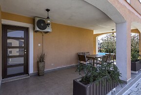 Apartments Maria 821