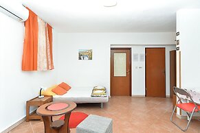 Apartments Mira 295