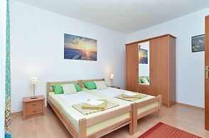 Apartments Mira 295