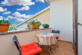 Apartments Mira 295