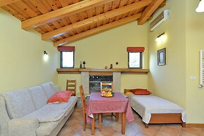 Apartments Pam 379