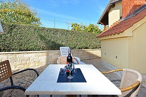 Apartments Pam 379