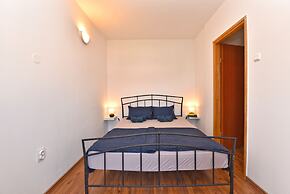 Apartments Arsen 928