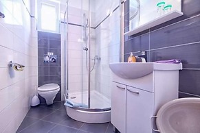 Apartments Dragica 927