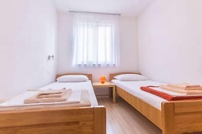 Apartments Dragica 927