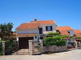 Apartments Ivan 41
