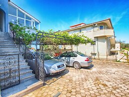 Apartments Ivo 1328