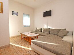 Apartments Ivo 1328