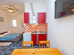 Apartments Ivo 1328