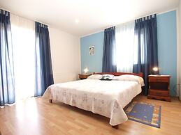Apartments Dragica 1251