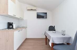 Apartments Emil 596