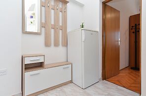 Apartments Emil 596