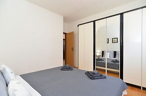 Apartments Emil 596