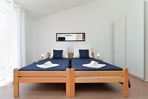 Apartments Emil 596