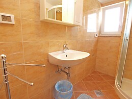 Apartments romano 1099