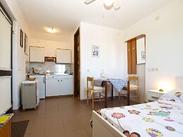 Apartments Eddi 66