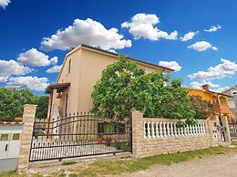 Apartments Lillies 1390