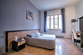 Maqueda Central Suites