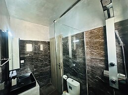 Nikos Apartments