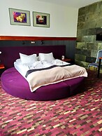 Hotel Modus & Restauracja Mocca D'oro