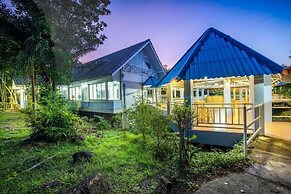 Ivy Cottage by Qiu Hotel