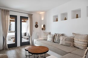 Kosmitis Suites & Villas