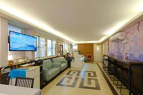 85 Asia Hotel