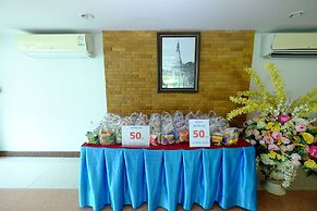 Thatphanom River View Hotel