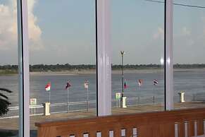 Thatphanom River View Hotel