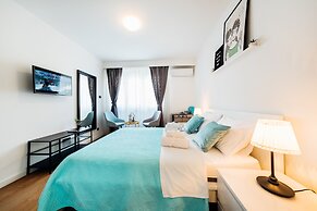 The Harmony Rooms Split