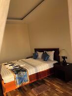 Phuong Binh House