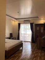 Phuong Binh House