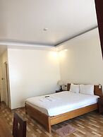 Phuong Binh House